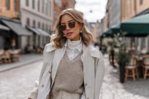 11 Outfit-Ideen für deinen stylischen Städtetrip im Frühling