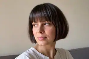 19 inspirierende Ideen für kurze Bob Frisuren, die mit Pony richtig zur Geltung kommen