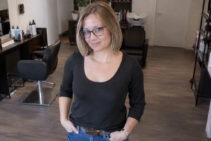 So stylst du mittellange Bob-Frisuren für feines Haar mit Brille: 17 Ideen zum Nachmachen